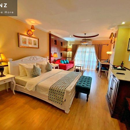 S79 Hoa Huong Duong Hotel Хошимин Экстерьер фото